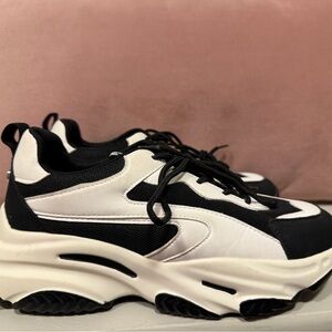 Steve Madden Black and White Athletic Shoes